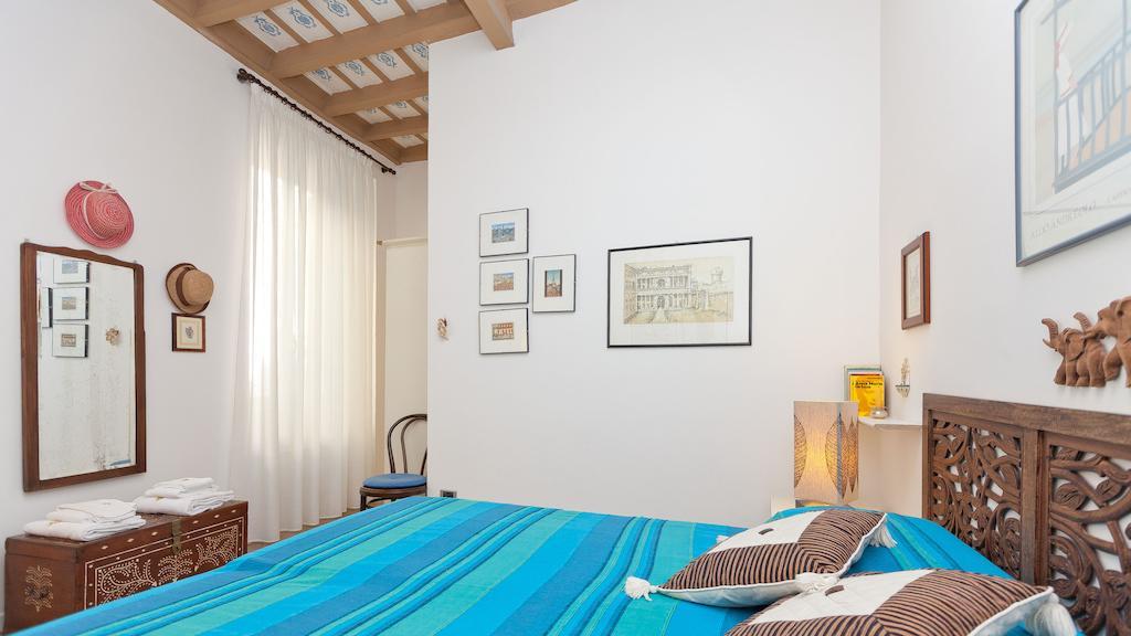 Monti Apartment Roma Camera foto